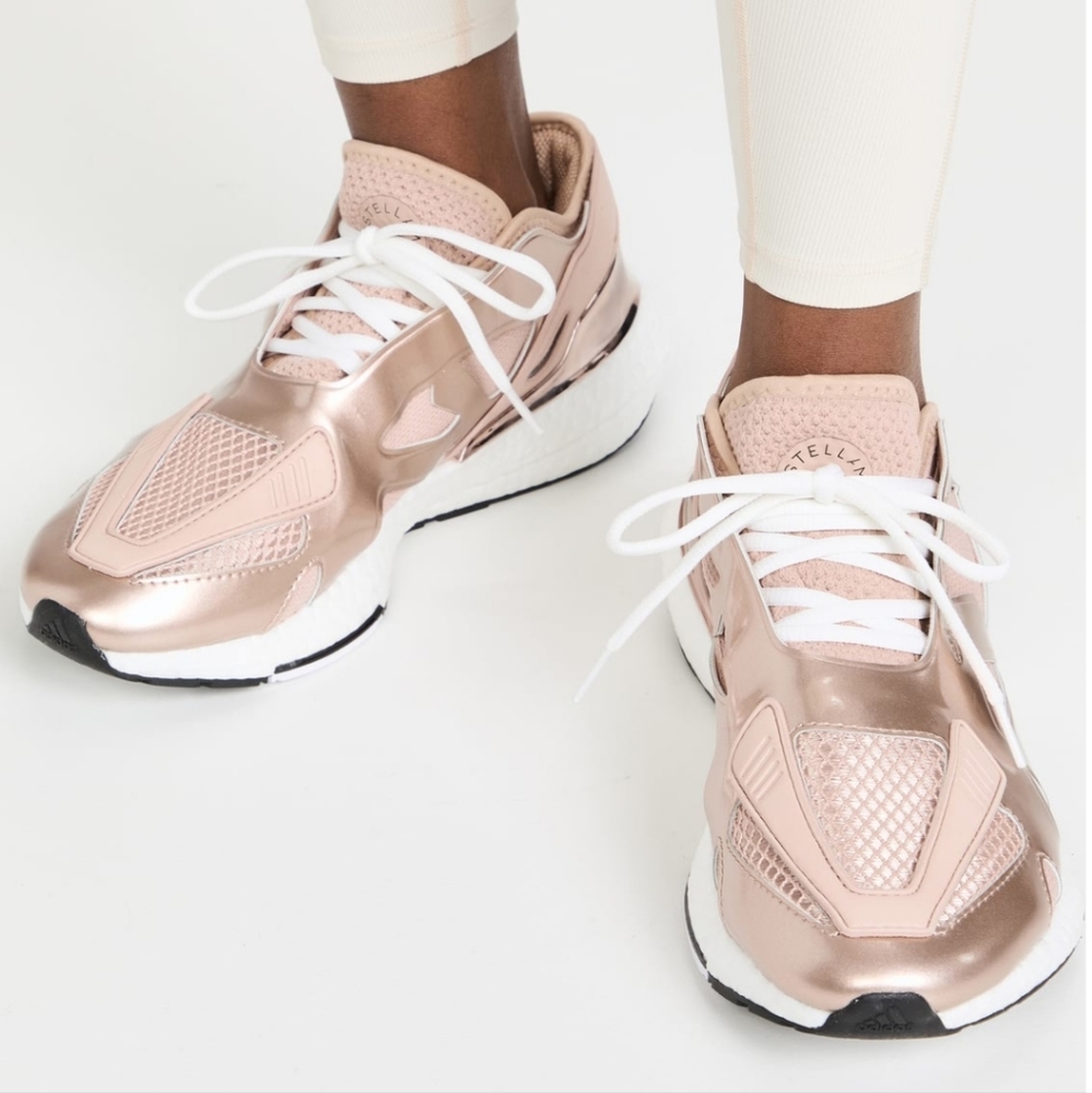 adidas by Stella McCartneyAsmc Ultraboost 22 Sneakers size 9.5US